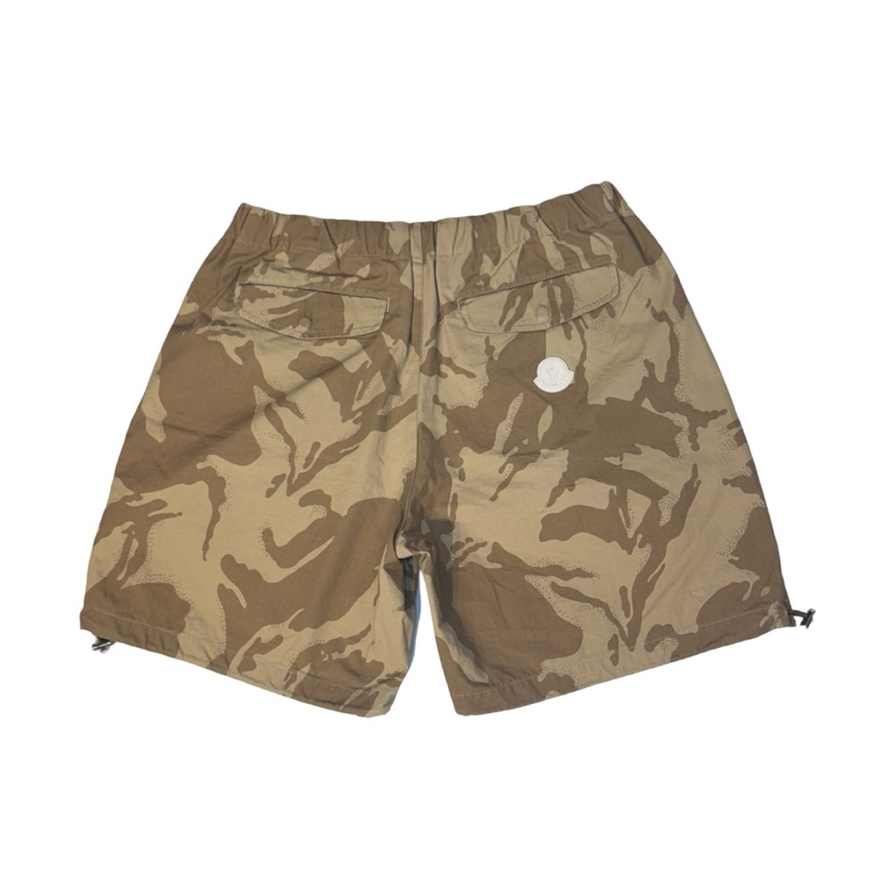 MONCLER SHORTS - Picture 2 of 8